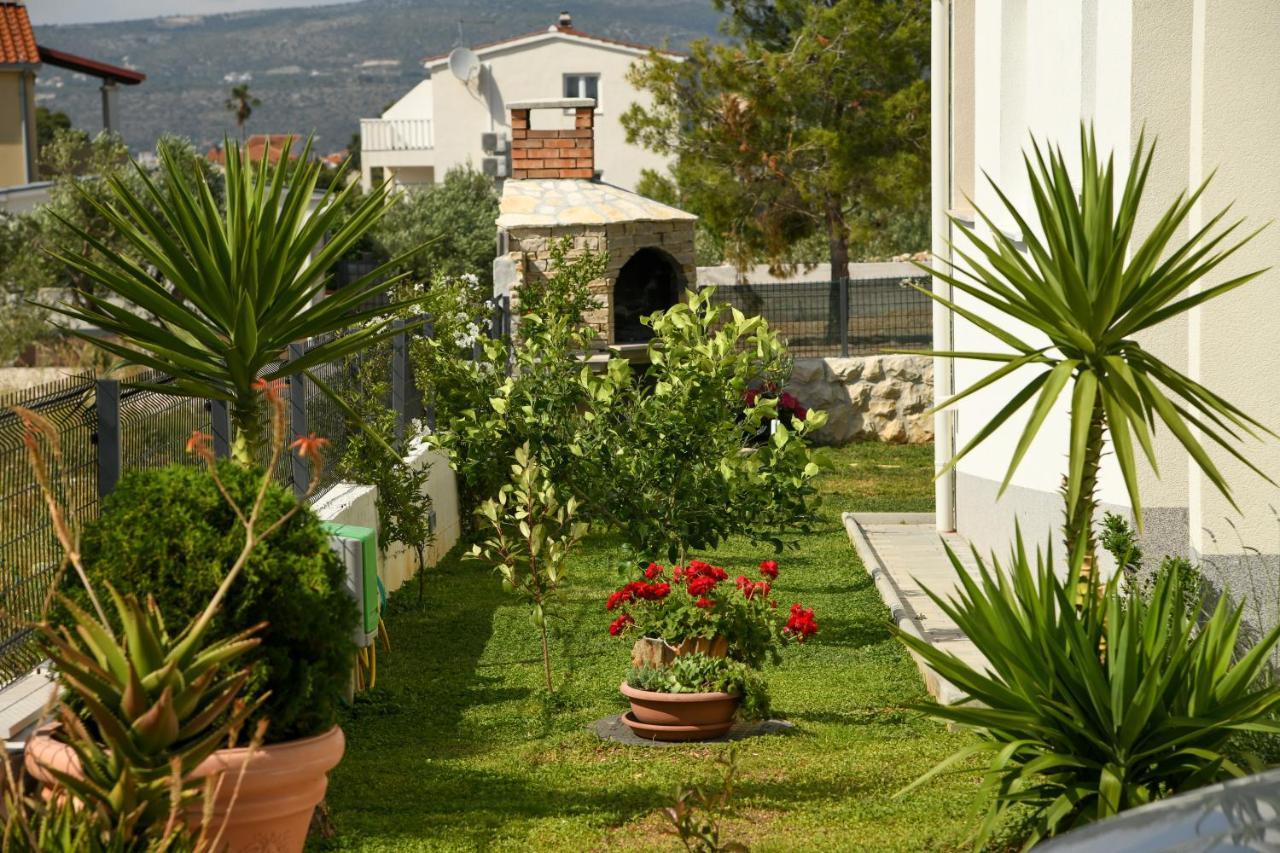 Holiday Home Mb Ražanj 外观 照片