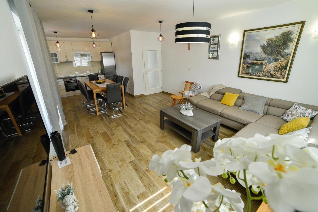 Holiday Home Mb Ražanj 外观 照片