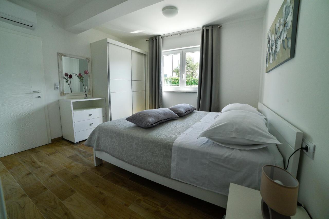 Holiday Home Mb Ražanj 外观 照片