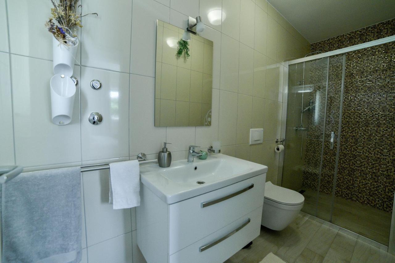 Holiday Home Mb Ražanj 外观 照片