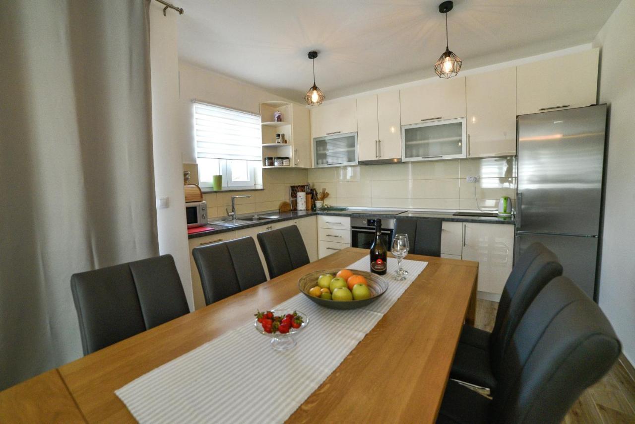 Holiday Home Mb Ražanj 外观 照片
