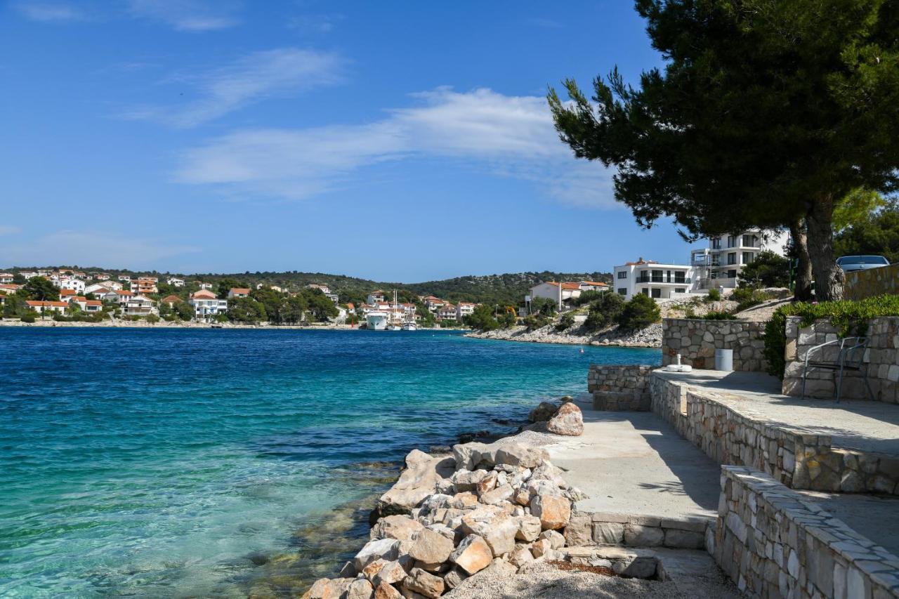 Holiday Home Mb Ražanj 外观 照片