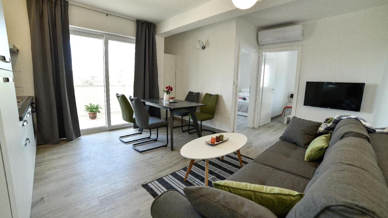 Holiday Home Mb Ražanj 外观 照片