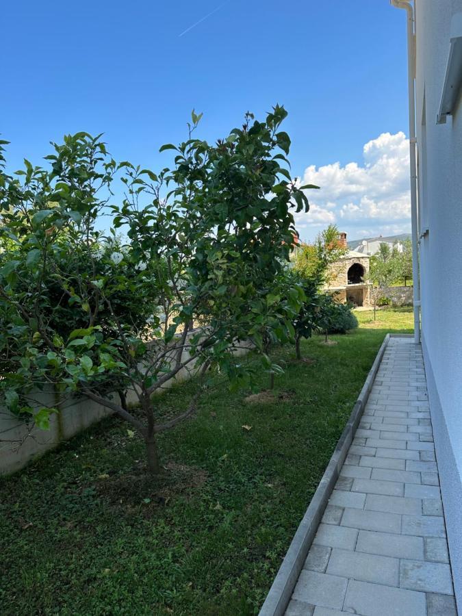 Holiday Home Mb Ražanj 外观 照片