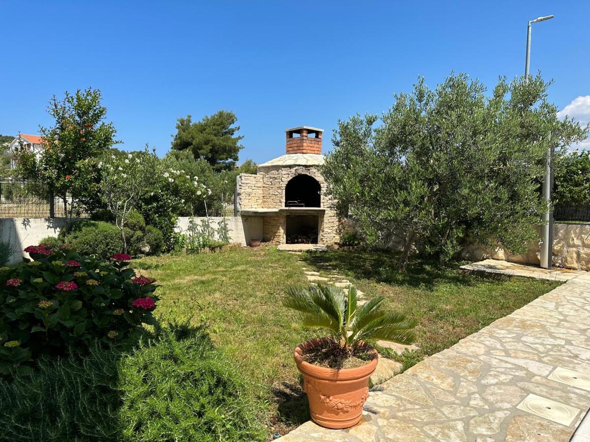 Holiday Home Mb Ražanj 外观 照片