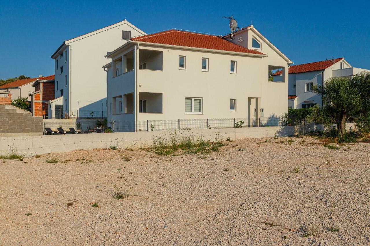 Holiday Home Mb Ražanj 外观 照片