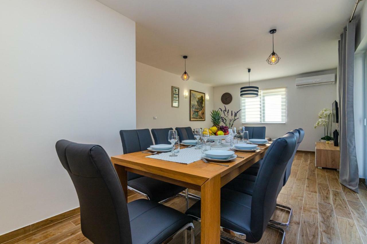 Holiday Home Mb Ražanj 外观 照片